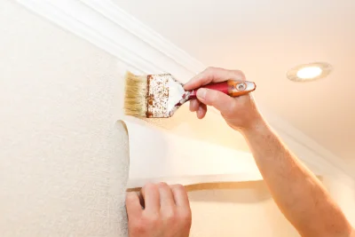 Pose de papier peint à Pisseleu — revêtements muraux et toiles de verre